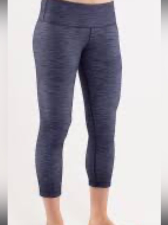 lululemon athletica Pants - #583 Lululemon Wunder Under Crop Denim Deep Indigo White Heather Legging Sz6 EUC